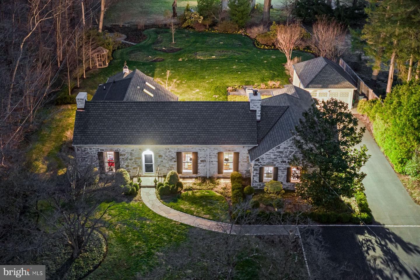 828 Black Rock Road