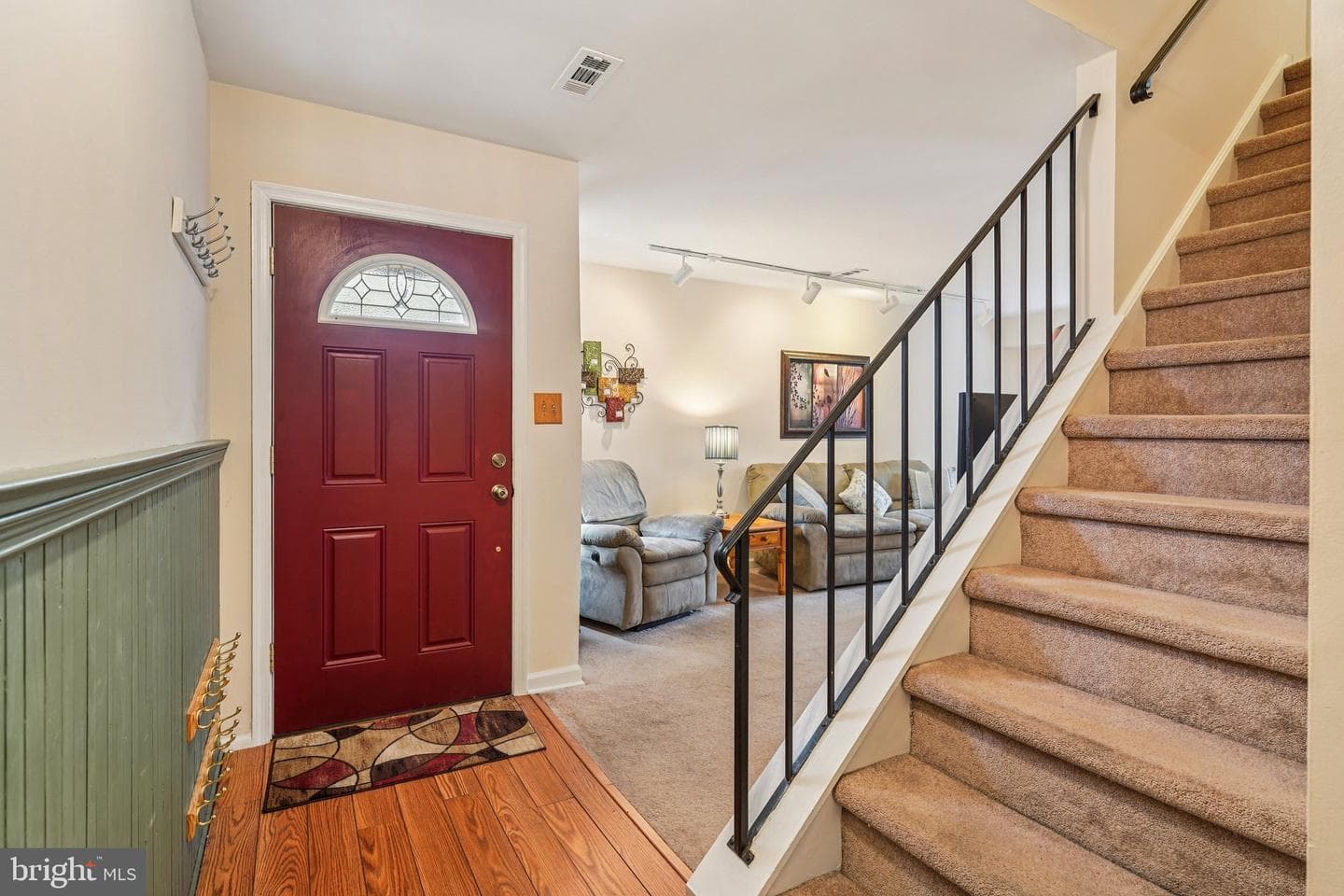 427 Bridge Street photo 3