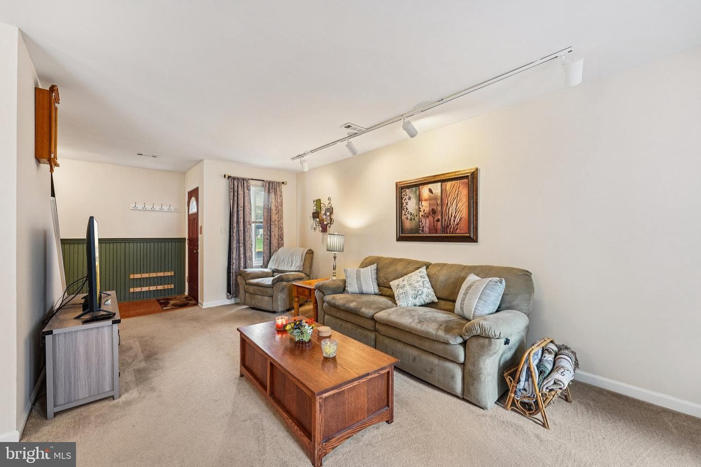 427 Bridge Street photo 5