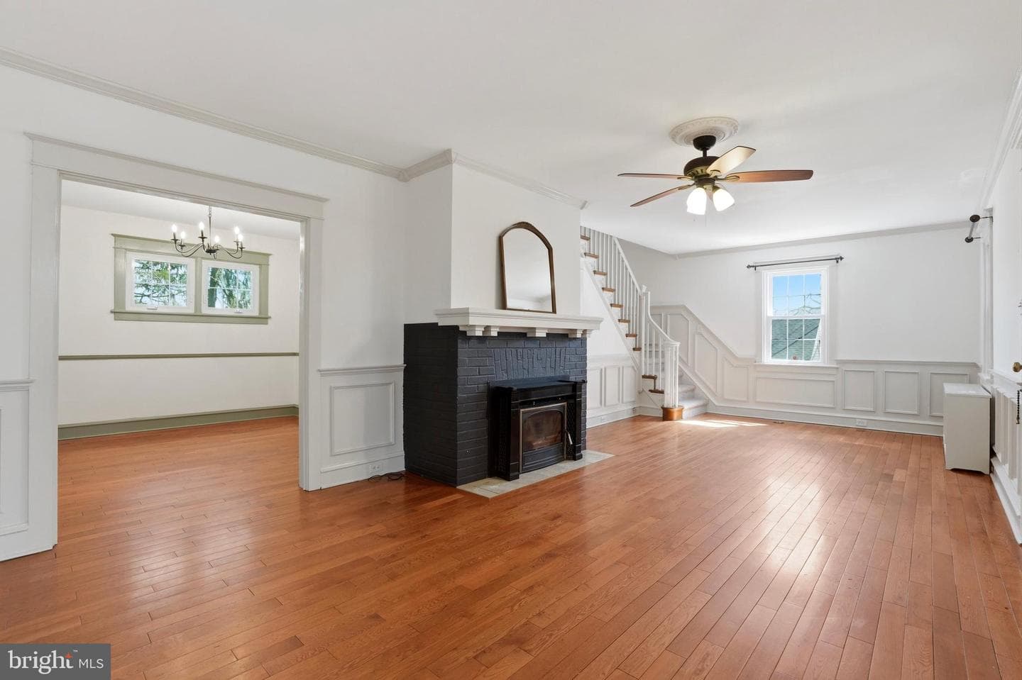 359 Lismore Avenue photo 8
