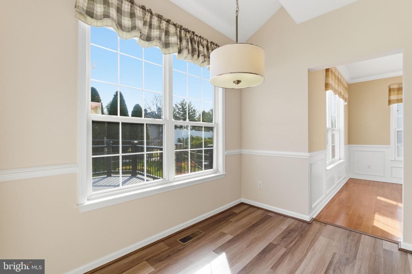 411 Dartmoor Road photo 10