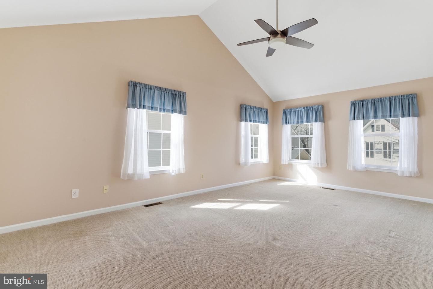 411 Dartmoor Road photo 19