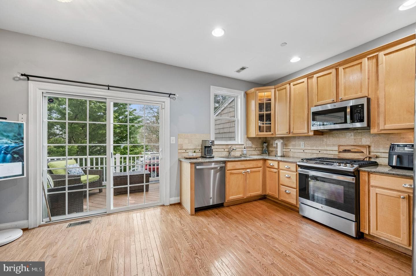 201 Cobblestone Drive photo 6