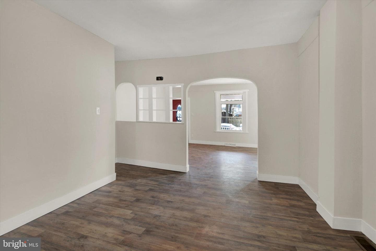 517 W 5th Street photo 10