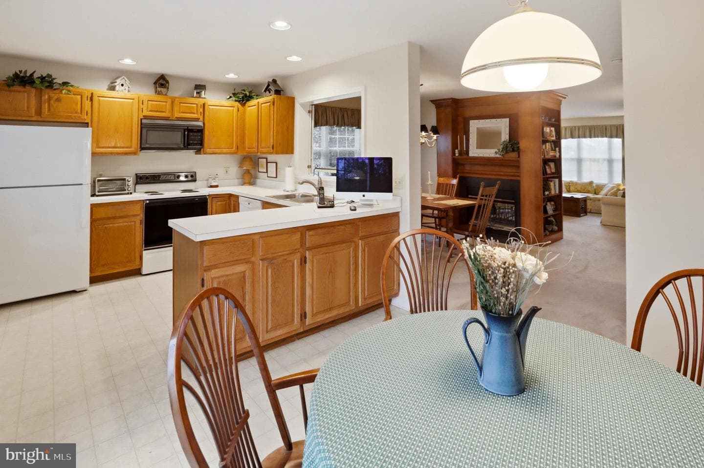33 Stafford Square photo 13