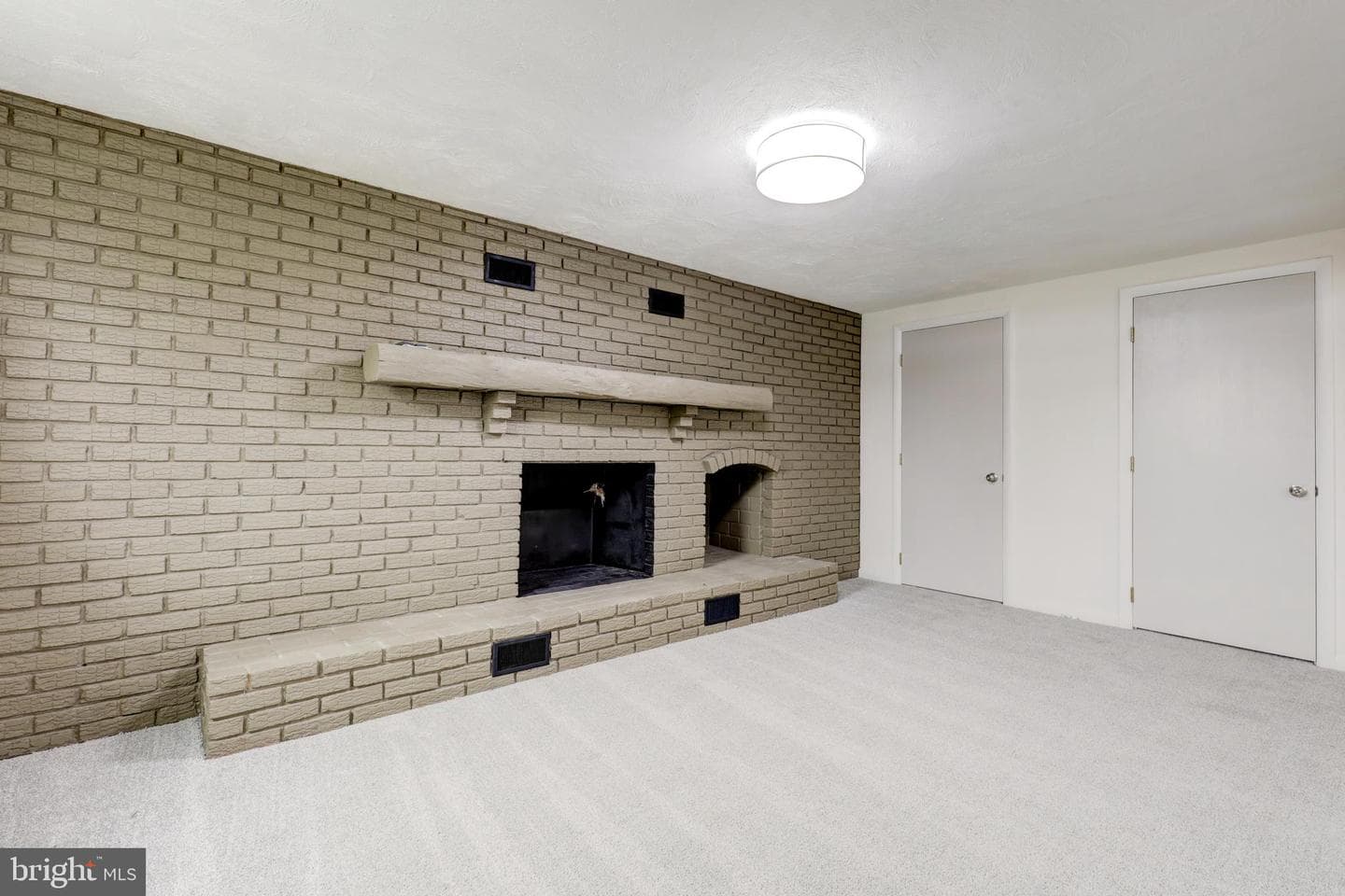 1118 Emerald Avenue photo 31