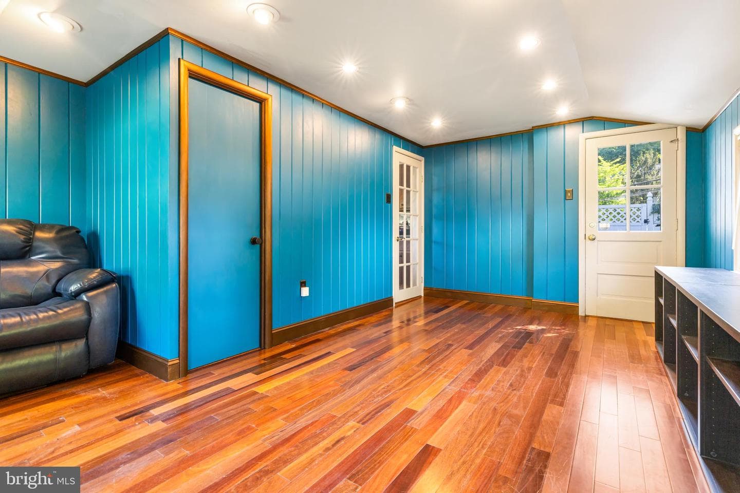 950 Bradfield Road photo 16