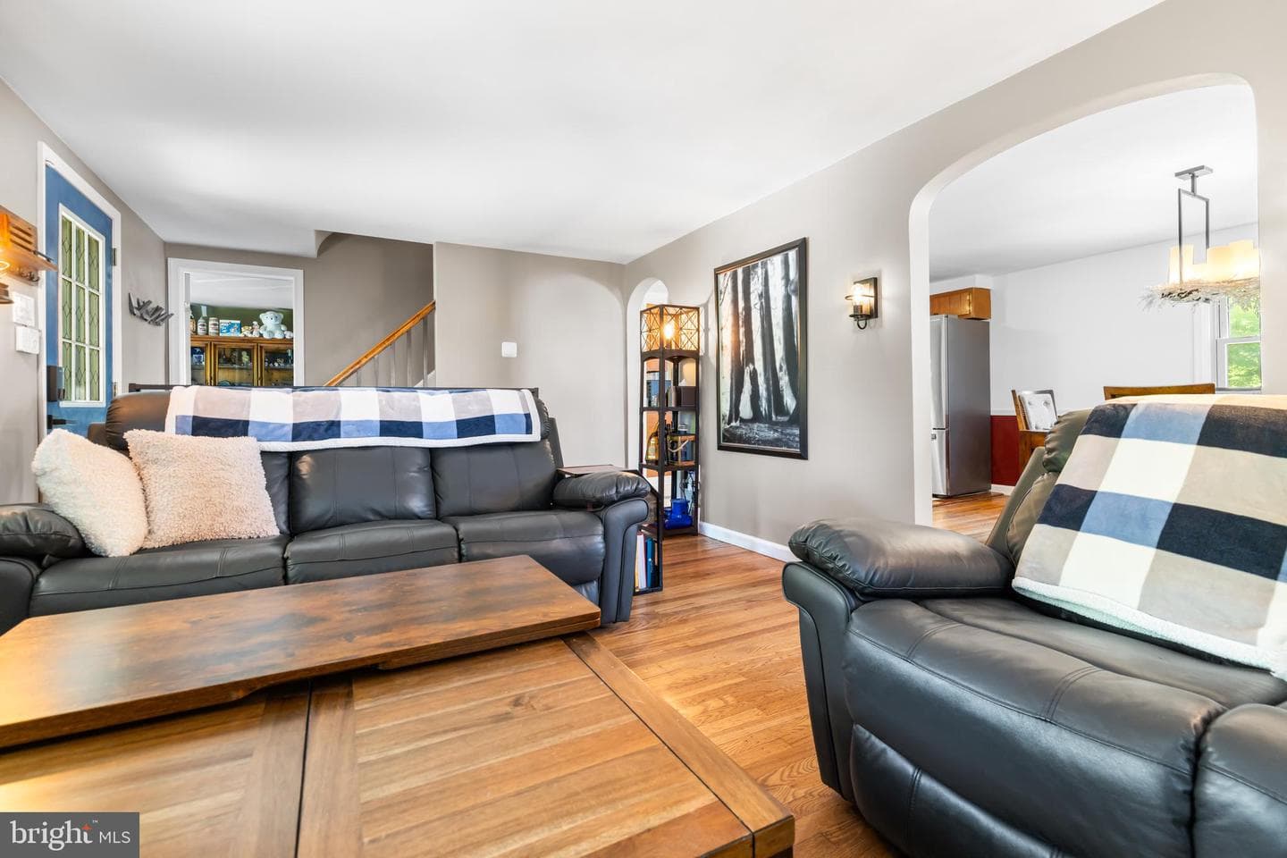 950 Bradfield Road photo 9