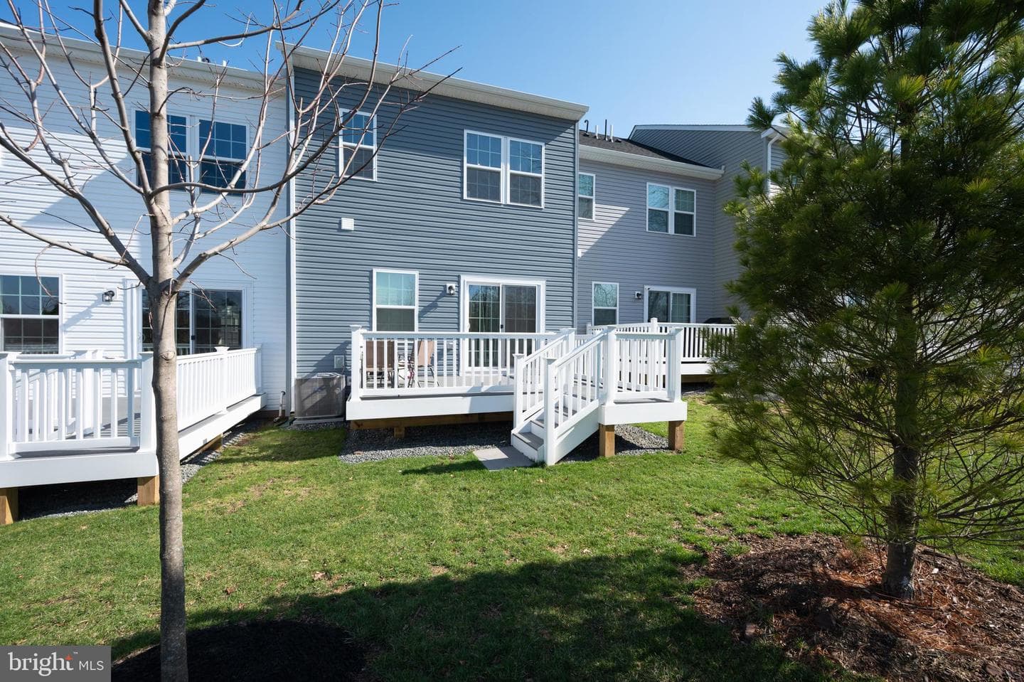 121 Chase Lane photo 32