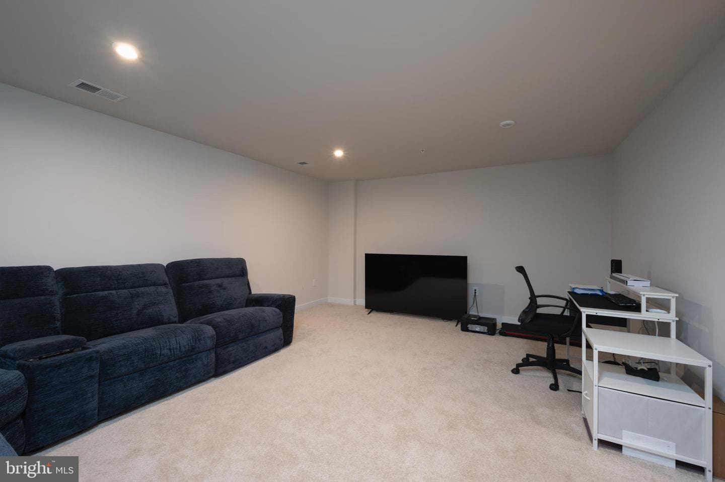 121 Chase Lane photo 7