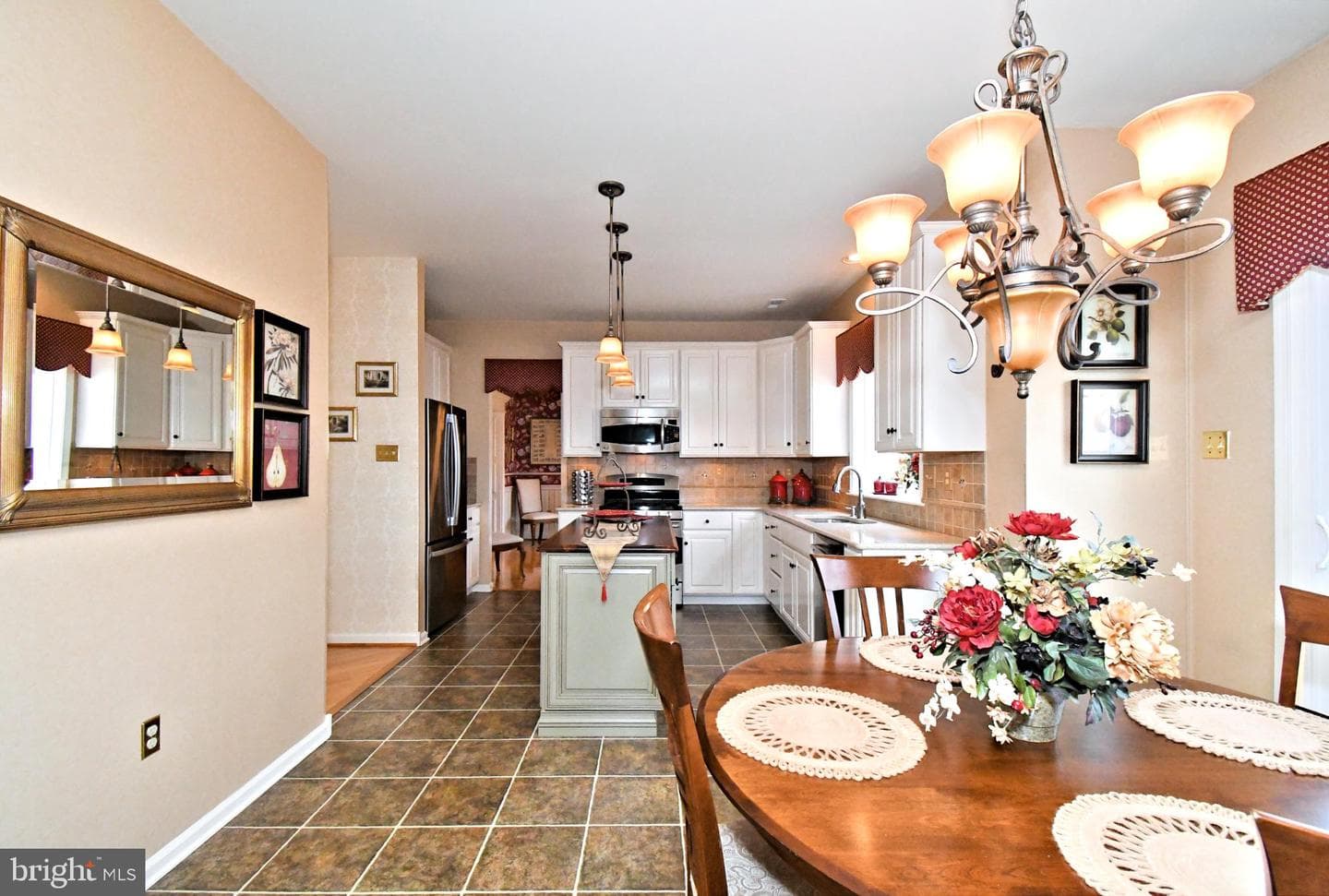 115 Hanover Avenue photo 25
