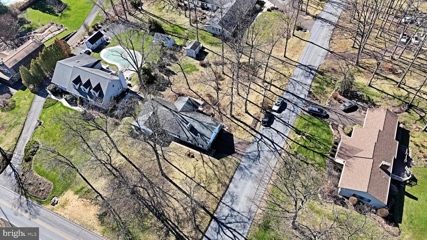 227 W Reliance Road photo 54