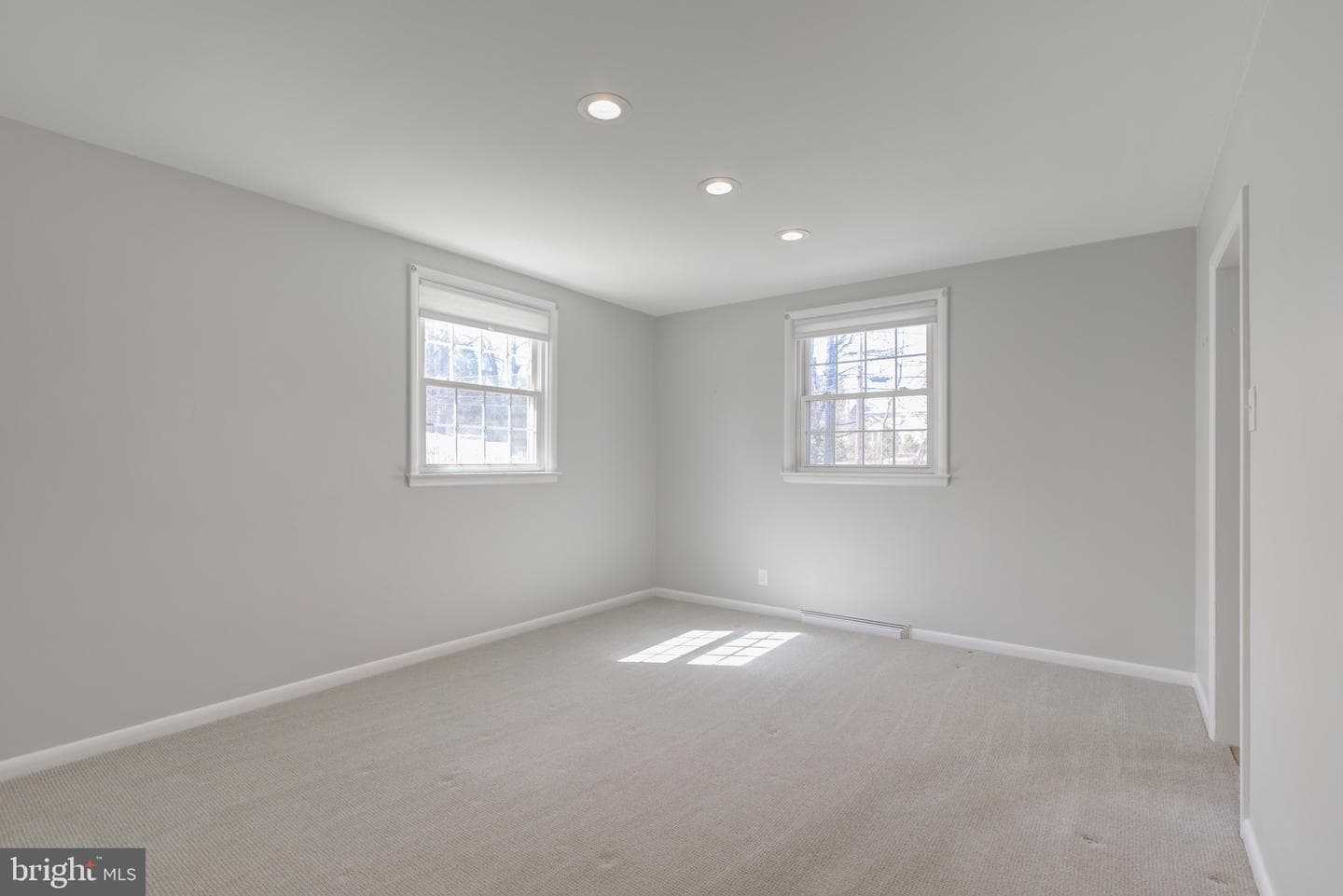 1509 E Pleasant Avenue photo 10