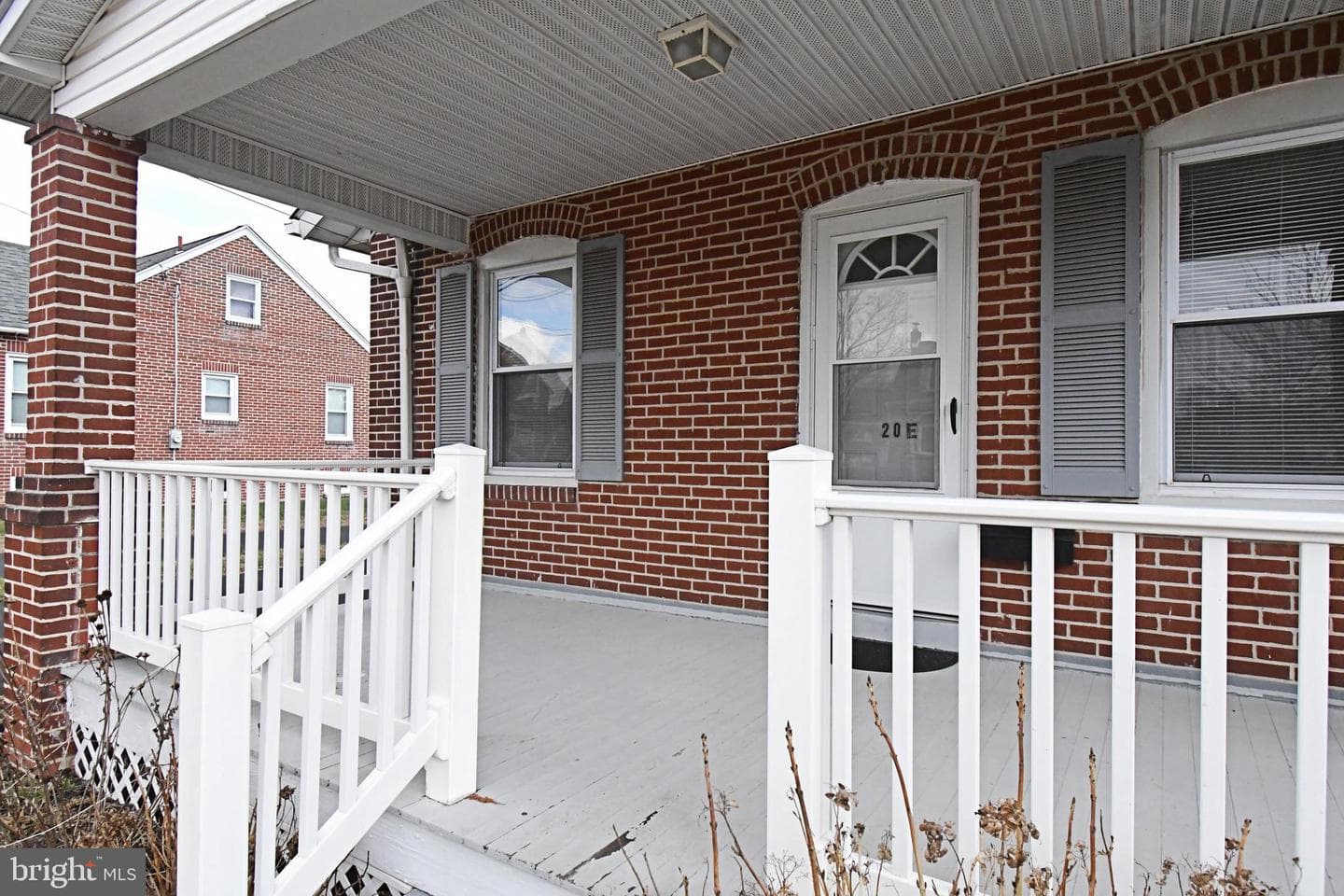 20 E Howard Street photo 2