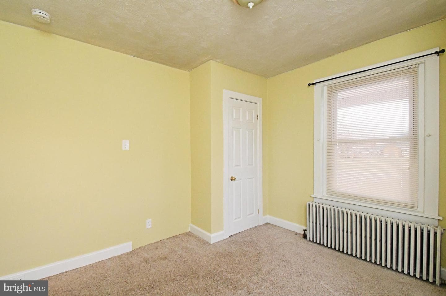 20 E Howard Street photo 7
