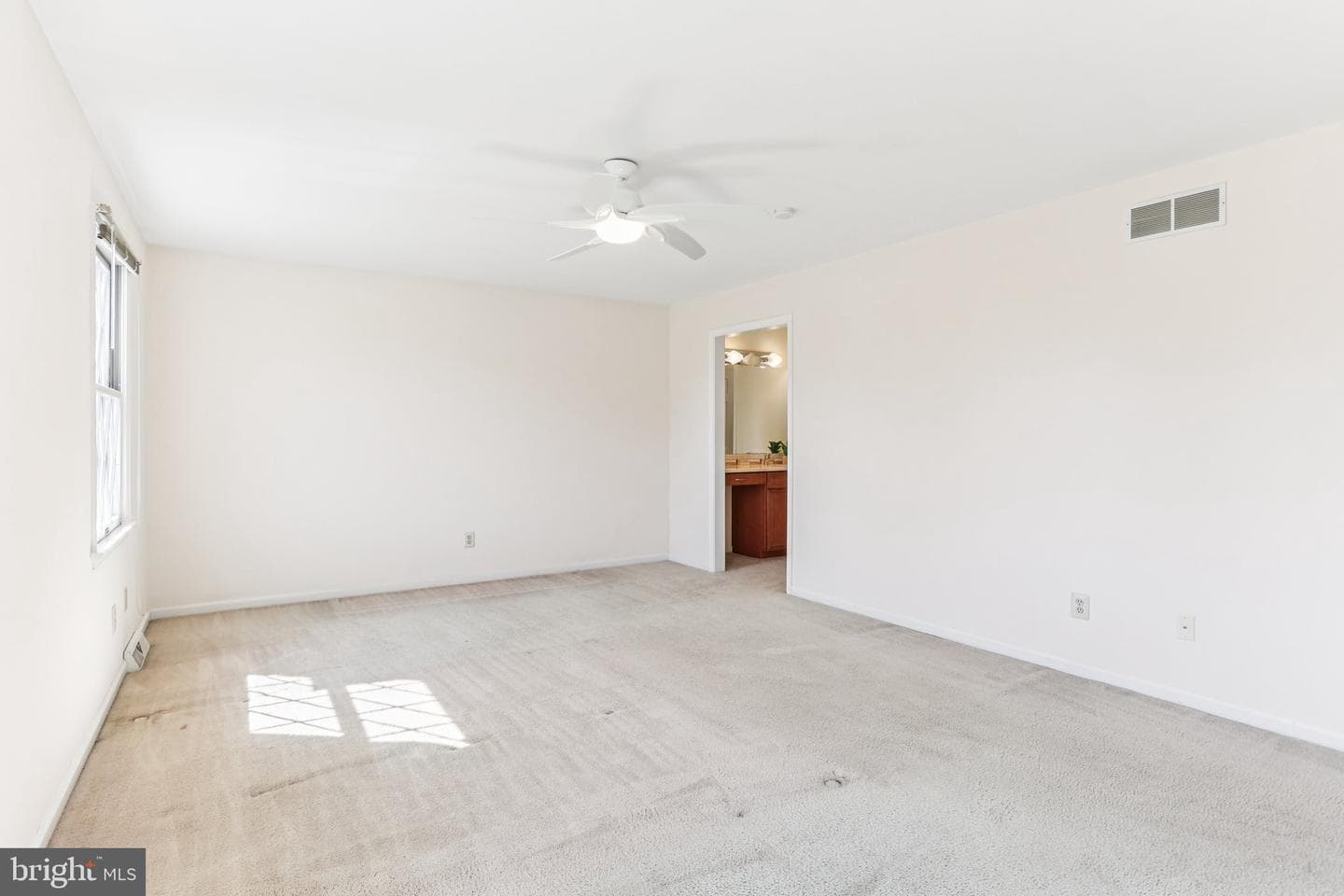 1 Saljon Court photo 37