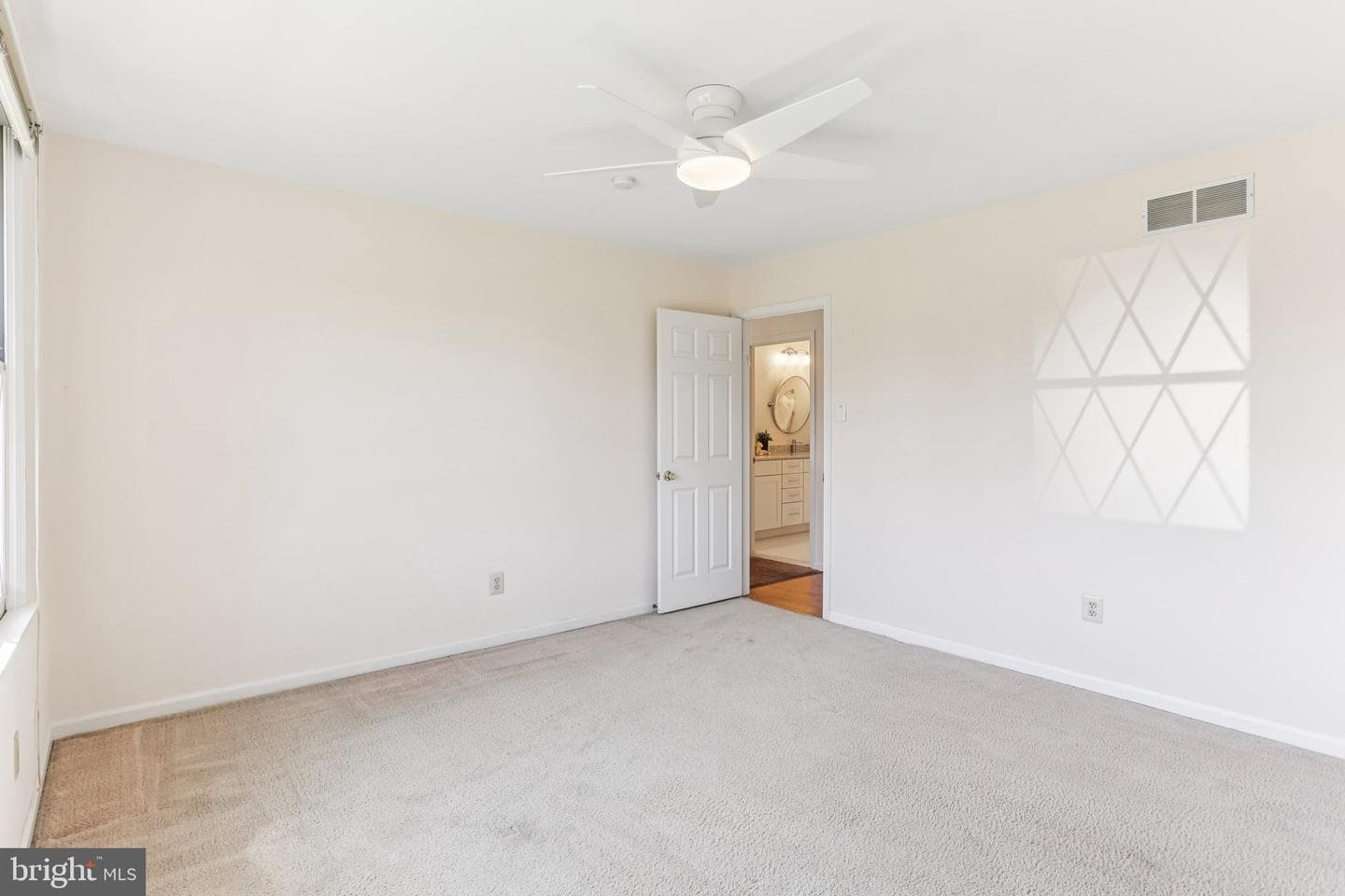 1 Saljon Court photo 53