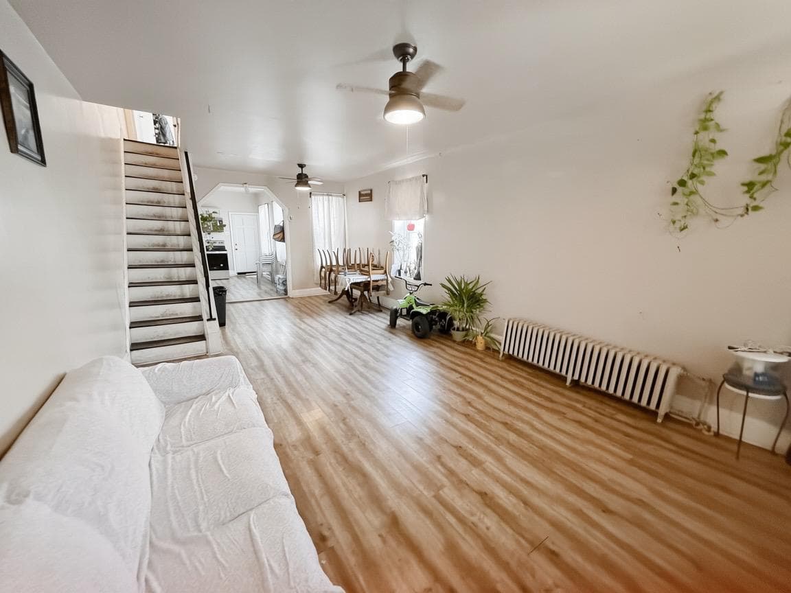 222 E Spruce Street photo 2