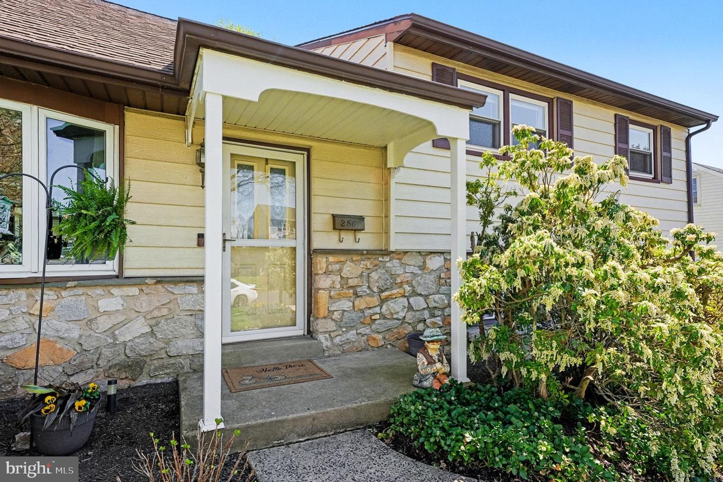 256 Woodlawn Drive photo 4