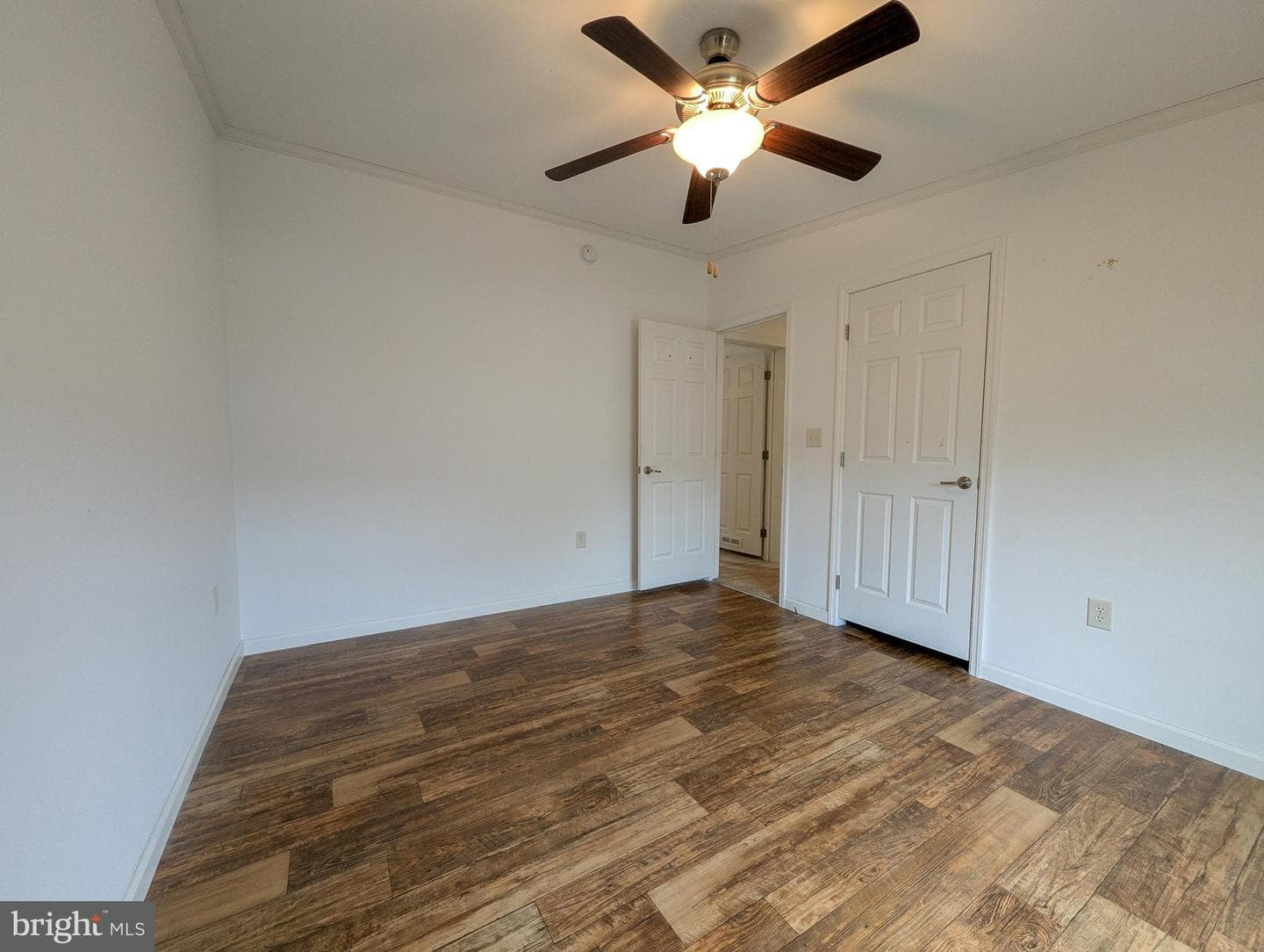 22 Holiday Avenue photo 14