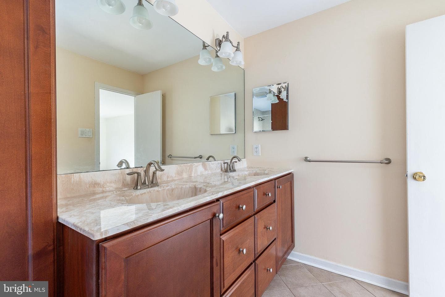 438 Holly Lane photo 21