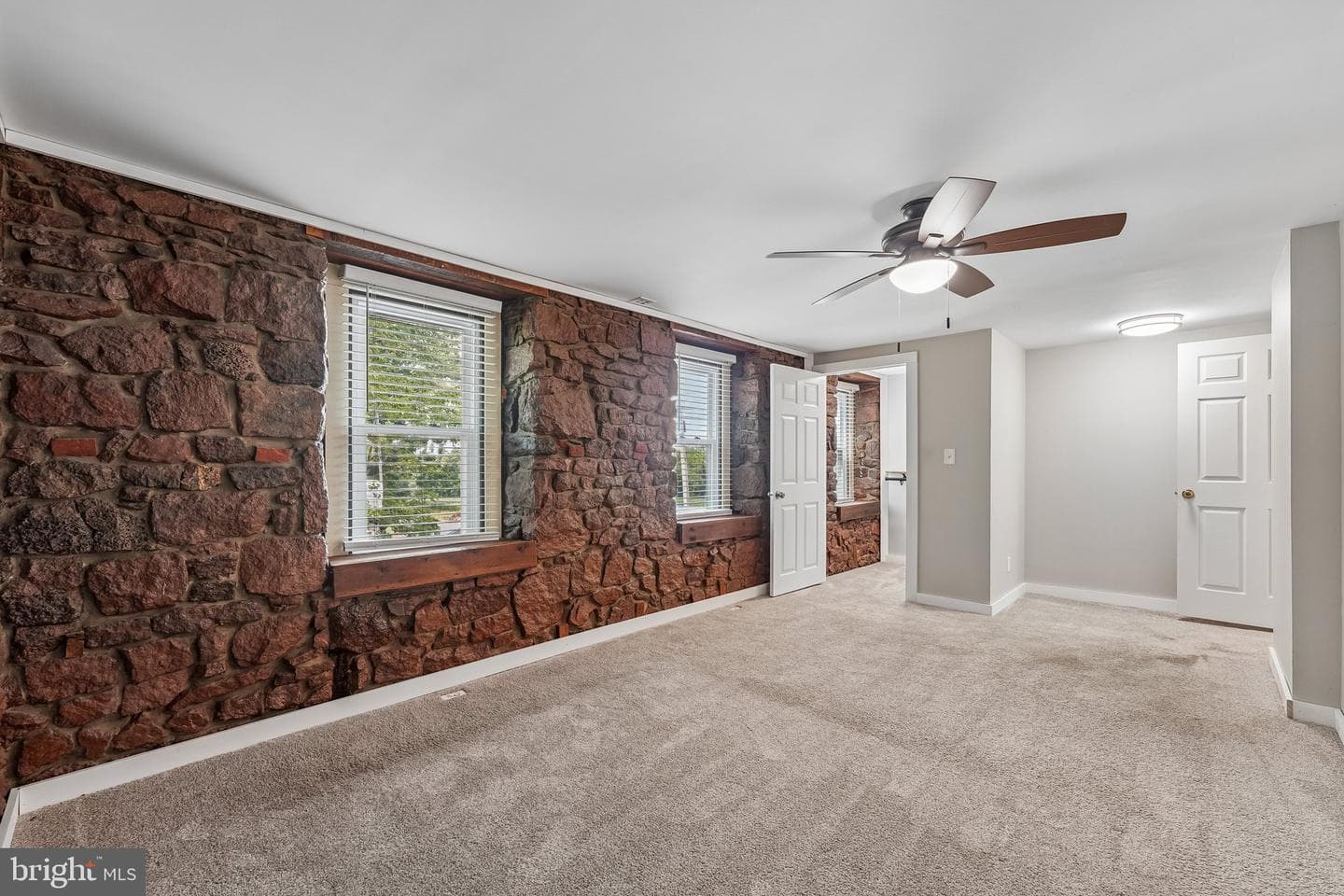 136 Souder Road photo 18