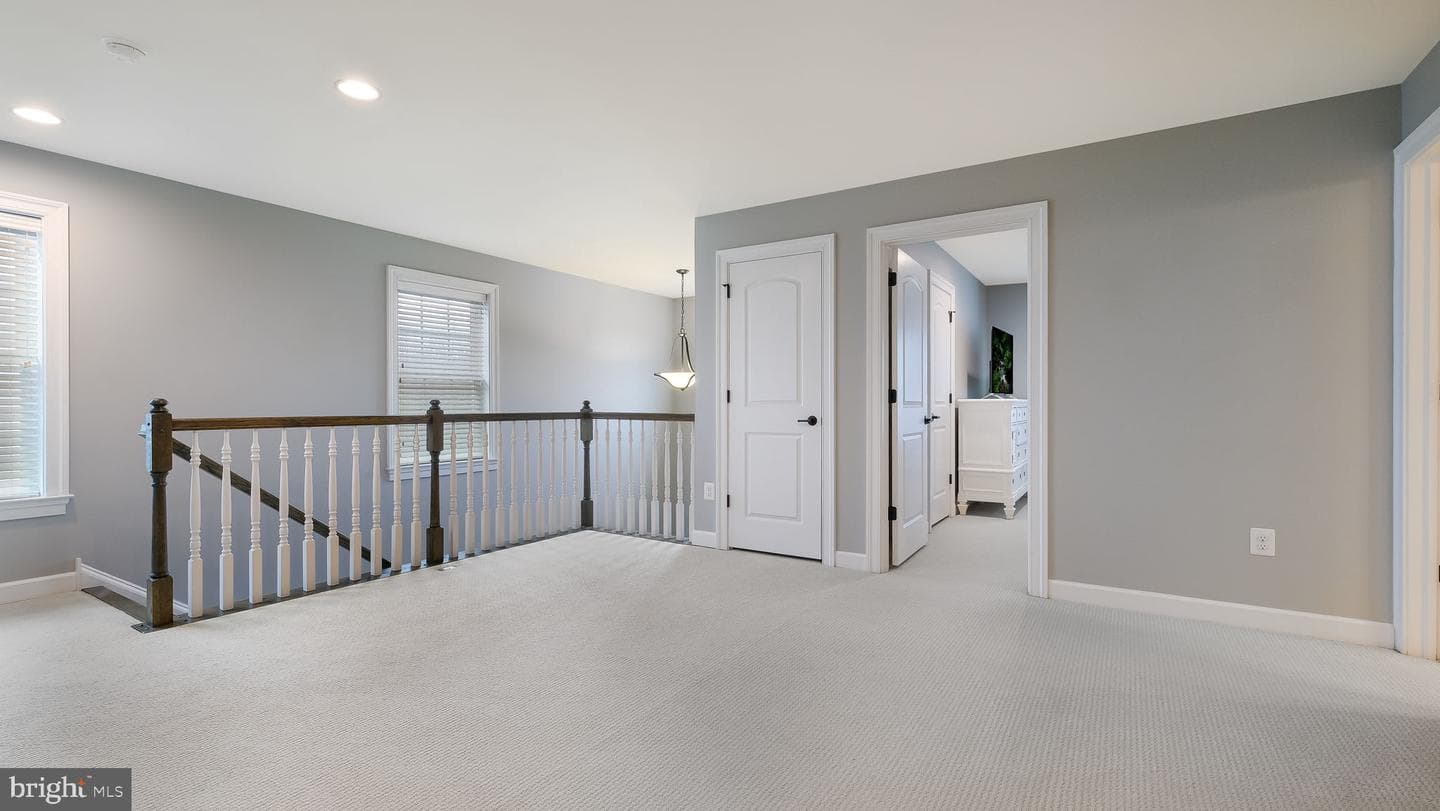 105 Brentwood Court photo 23