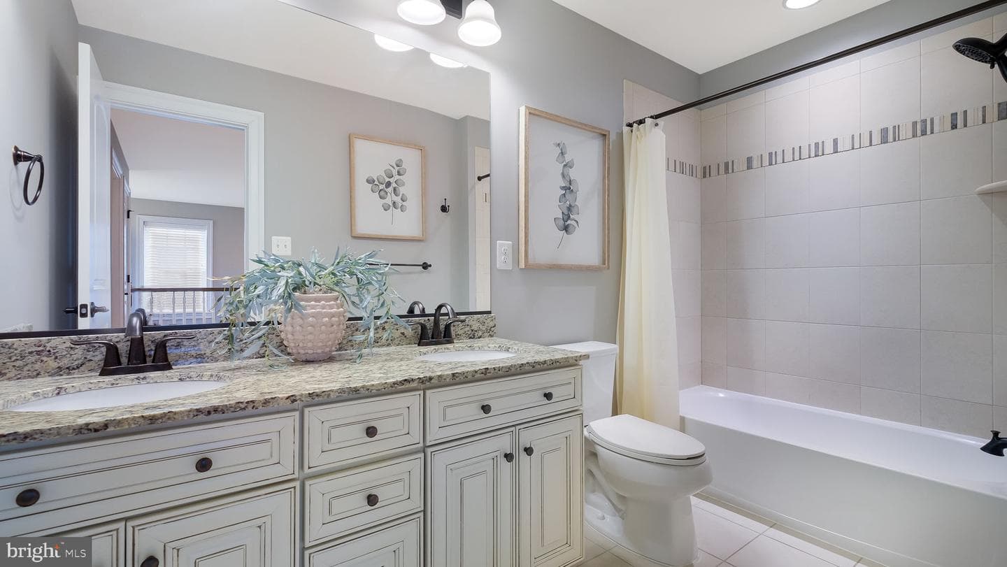 105 Brentwood Court photo 25