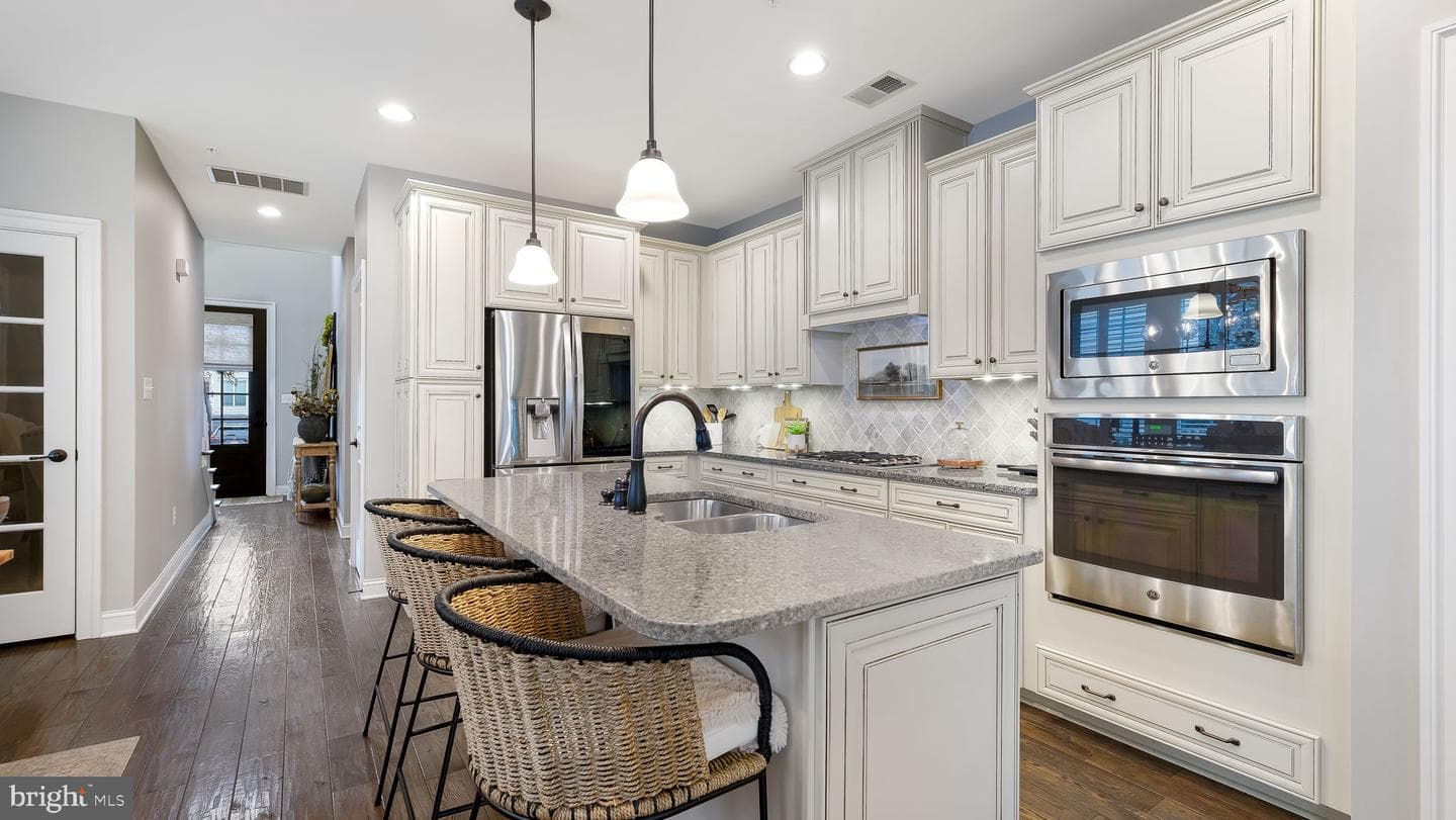 105 Brentwood Court photo 8