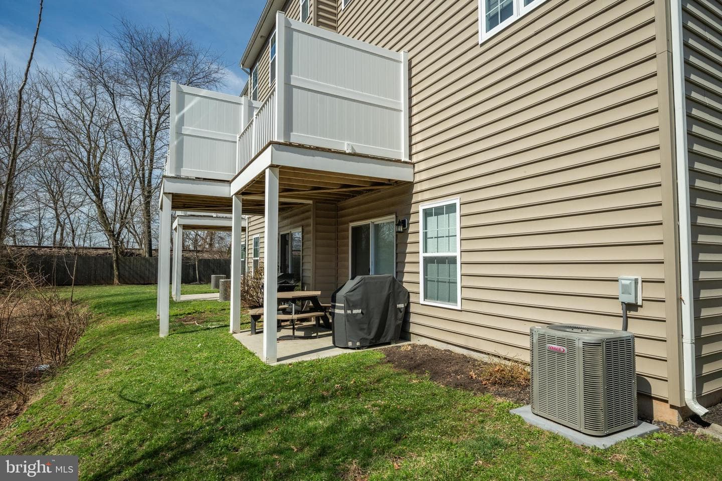 108 Arlington Lane photo 23