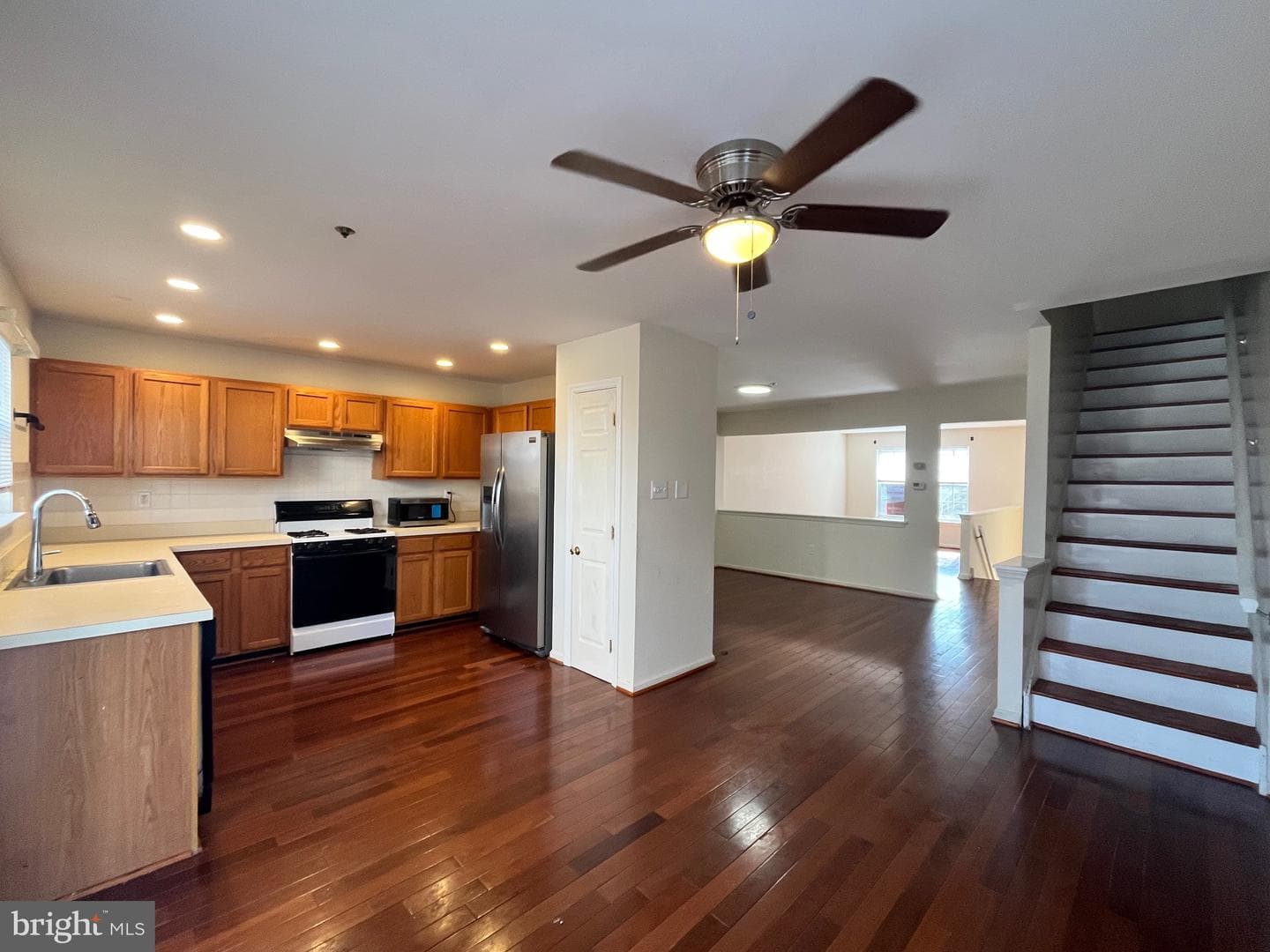 610 Brentwood Court photo 6