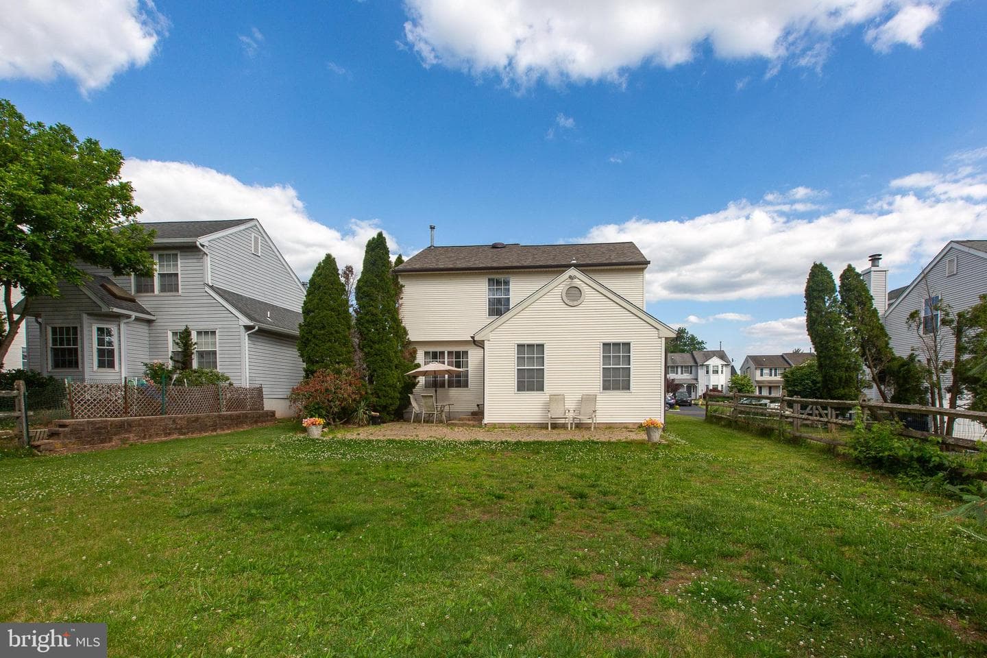 168 Regents Road photo 39