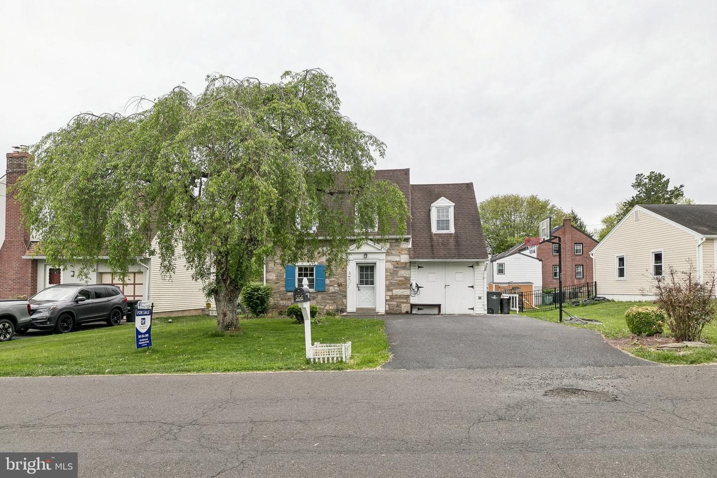 556 Anne Street photo 5