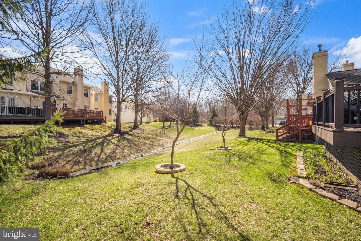 721 Locust Lane photo 6