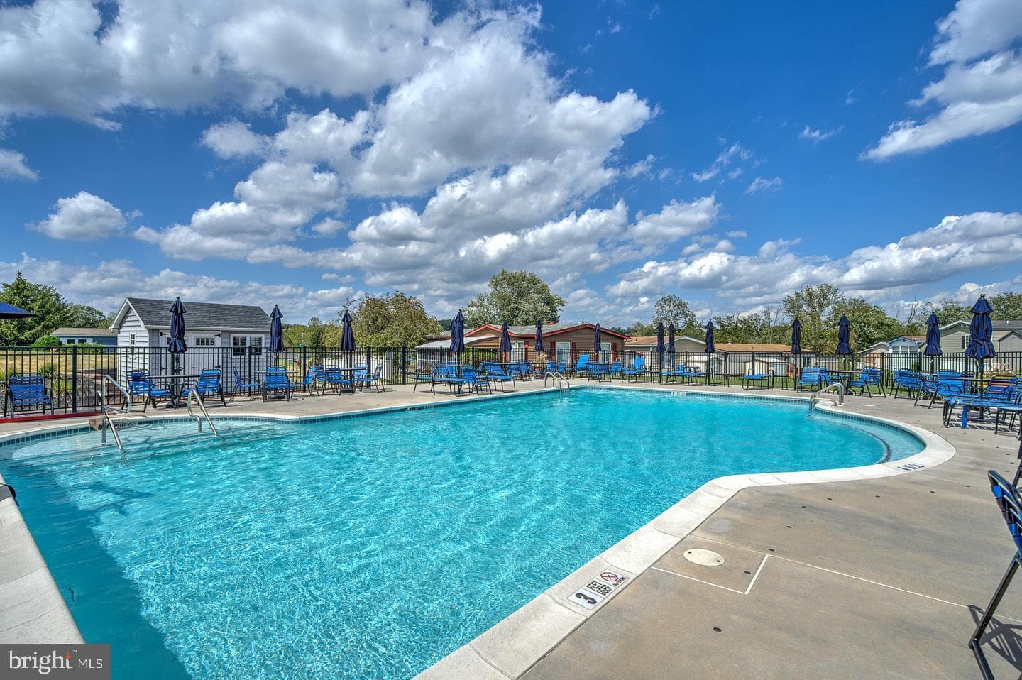 74 Longwood Place photo 26