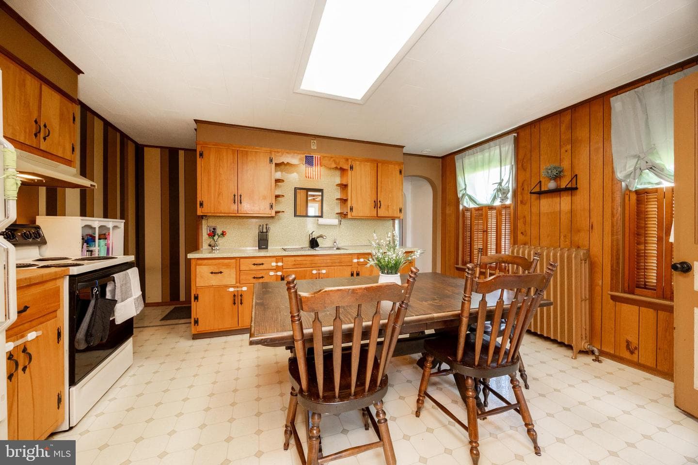 121 Jefferson Street photo 16