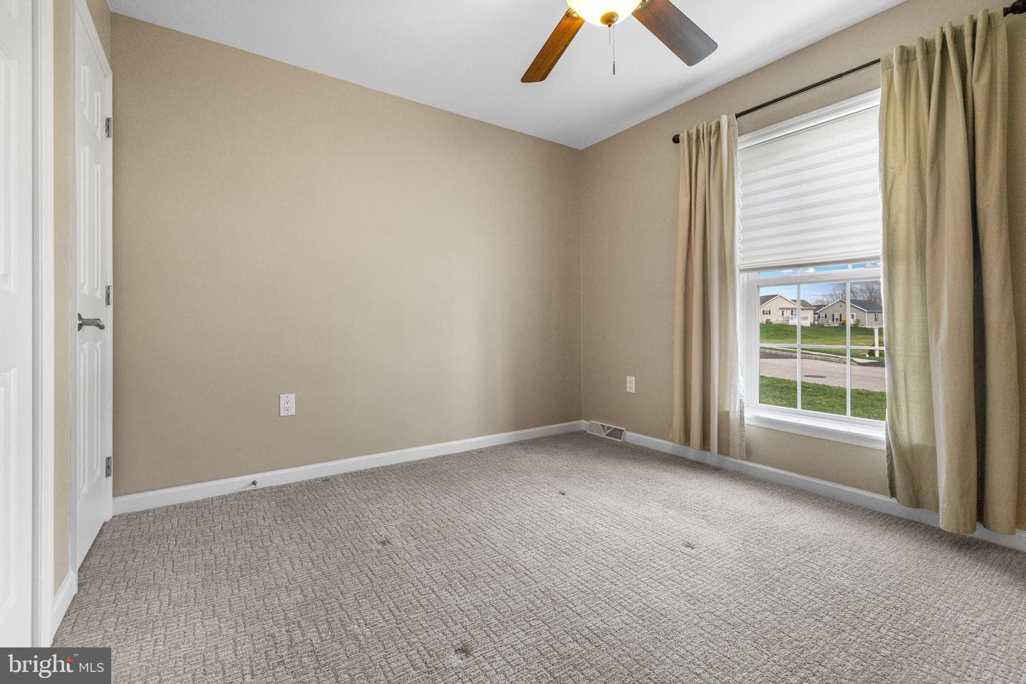 411 Dandelion Drive photo 22