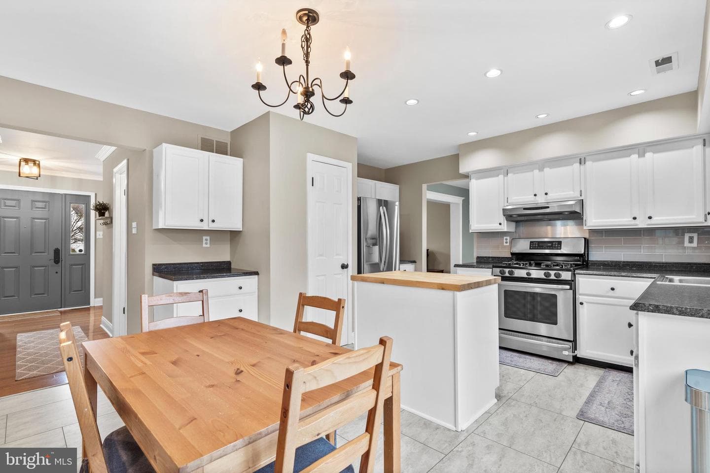119 Chatham Place photo 11