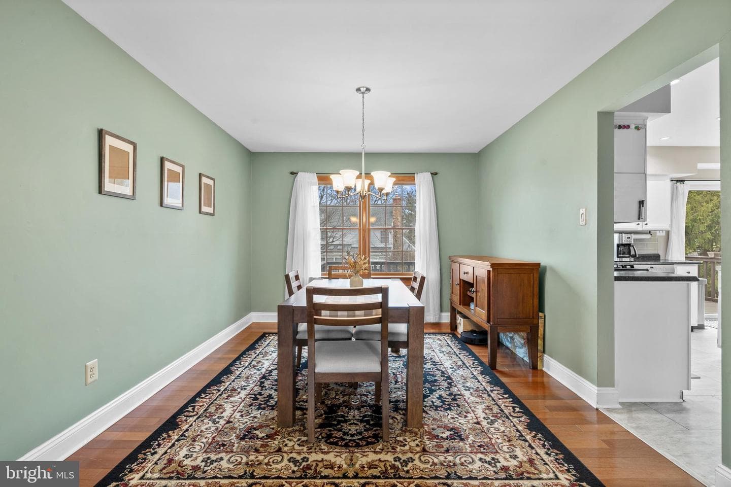 119 Chatham Place photo 8