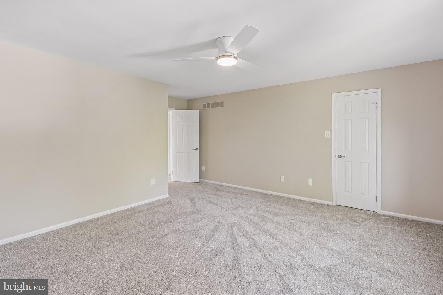 32 Highgate Lane photo 49