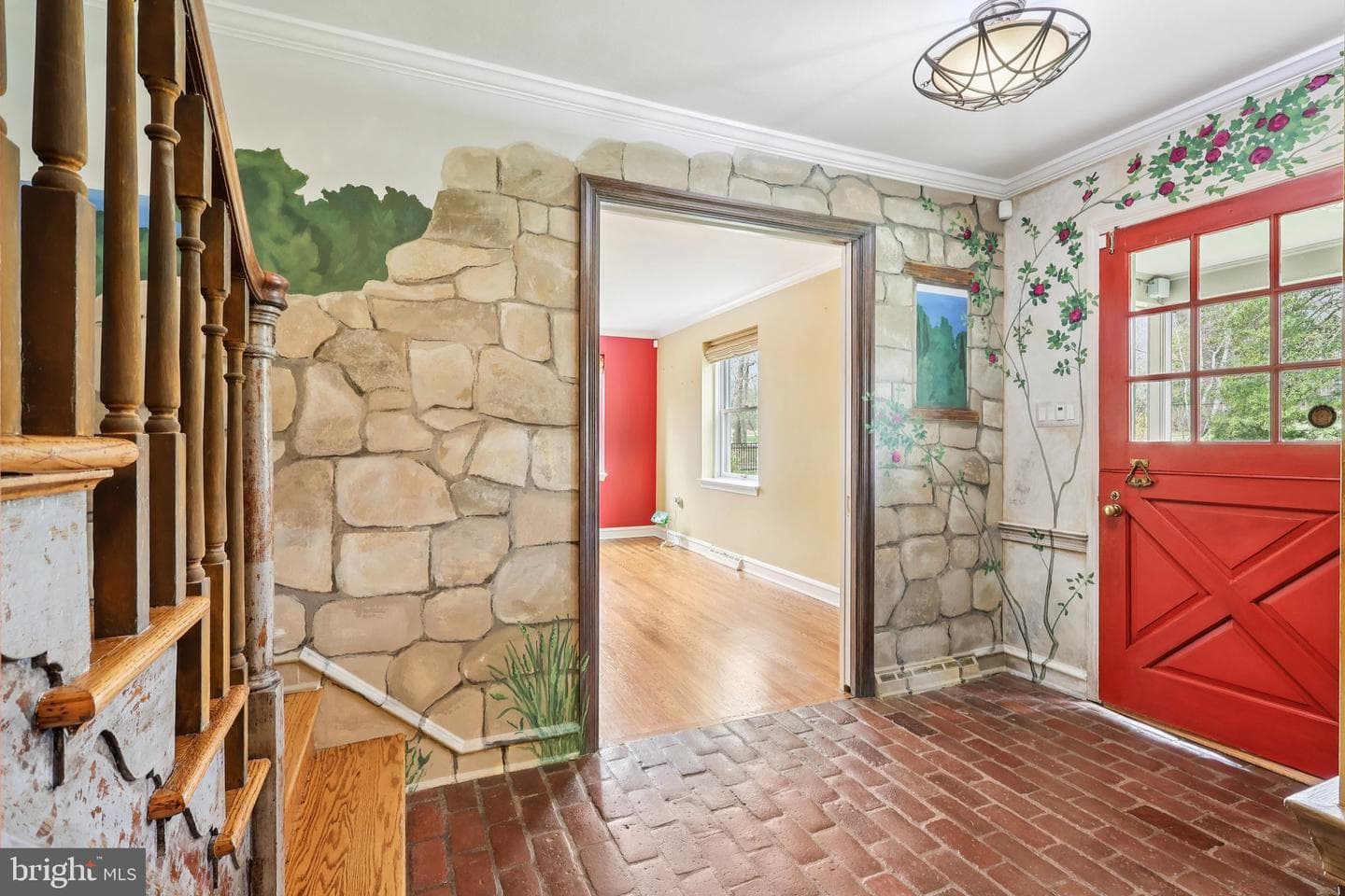 260 Mathers Road photo 12