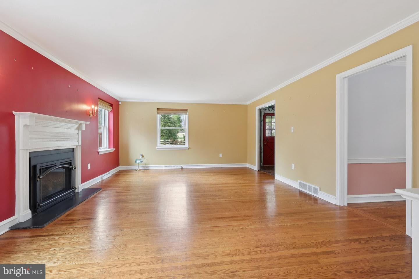 260 Mathers Road photo 14