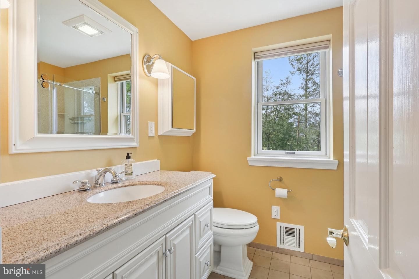 260 Mathers Road photo 33
