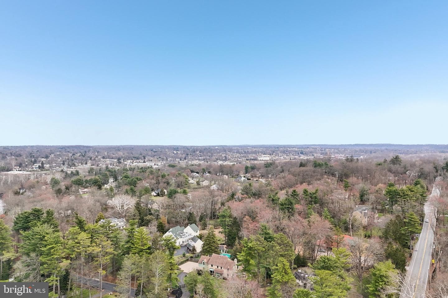 260 Mathers Road photo 80