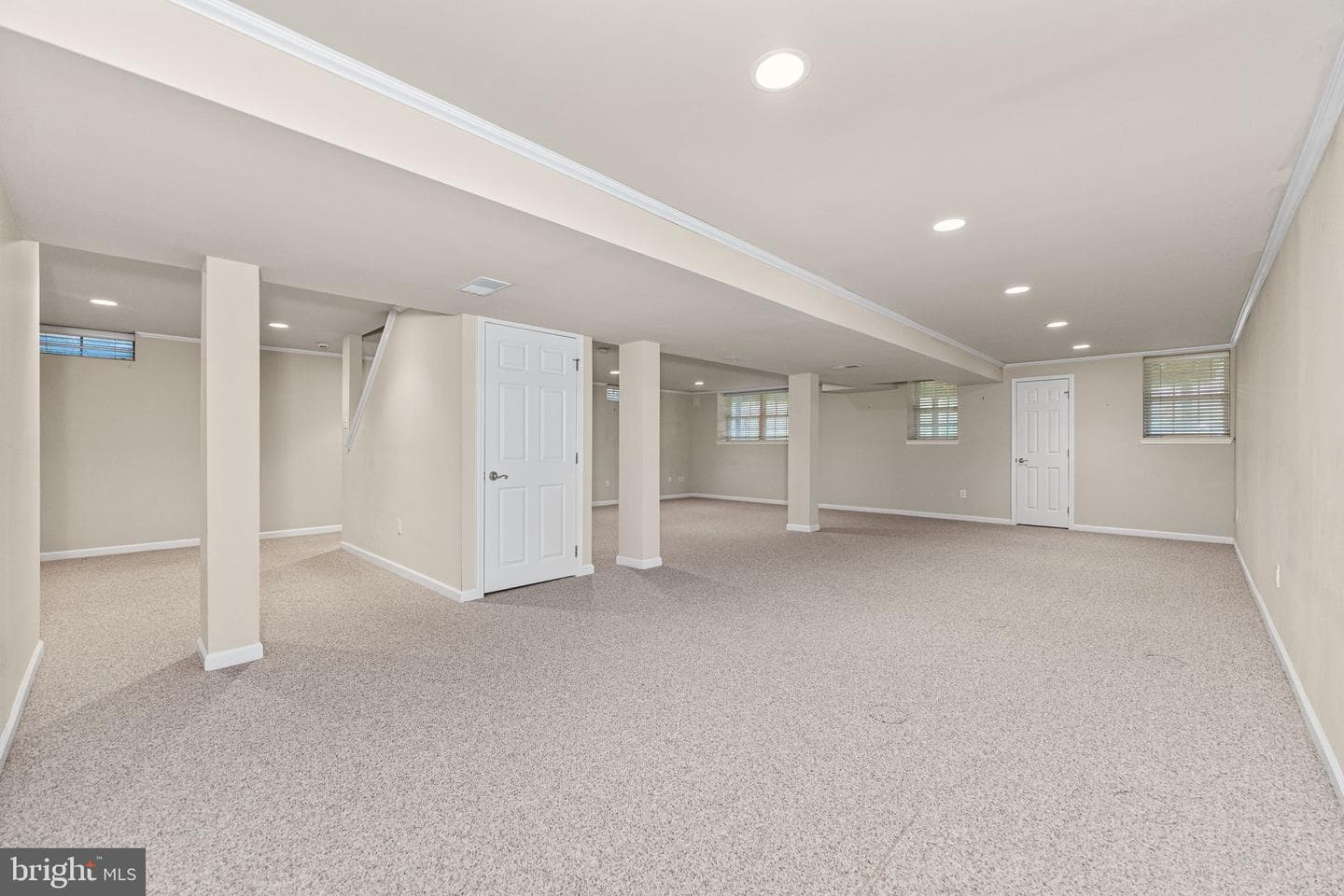 376 Hobson Place photo 28
