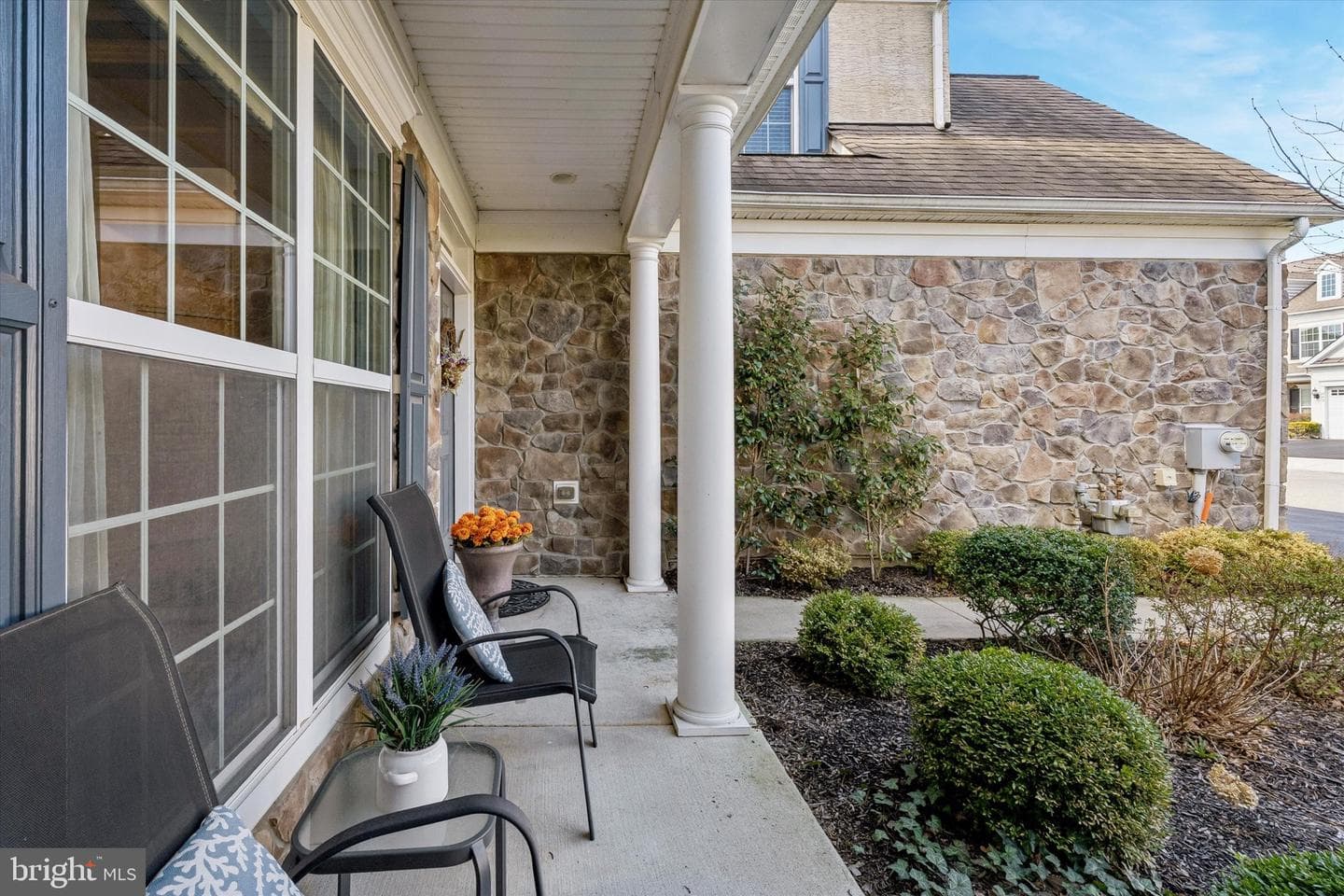 440 Primrose Drive photo 3
