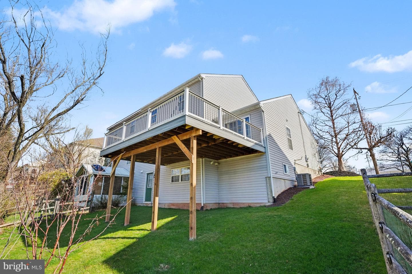 321 Cherry Street photo 29