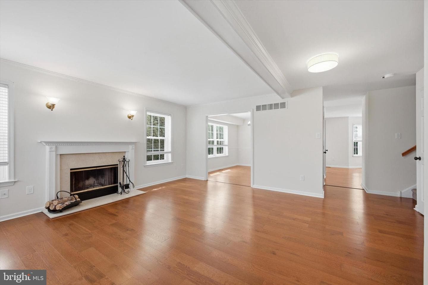 100 Larkspur Lane photo 4