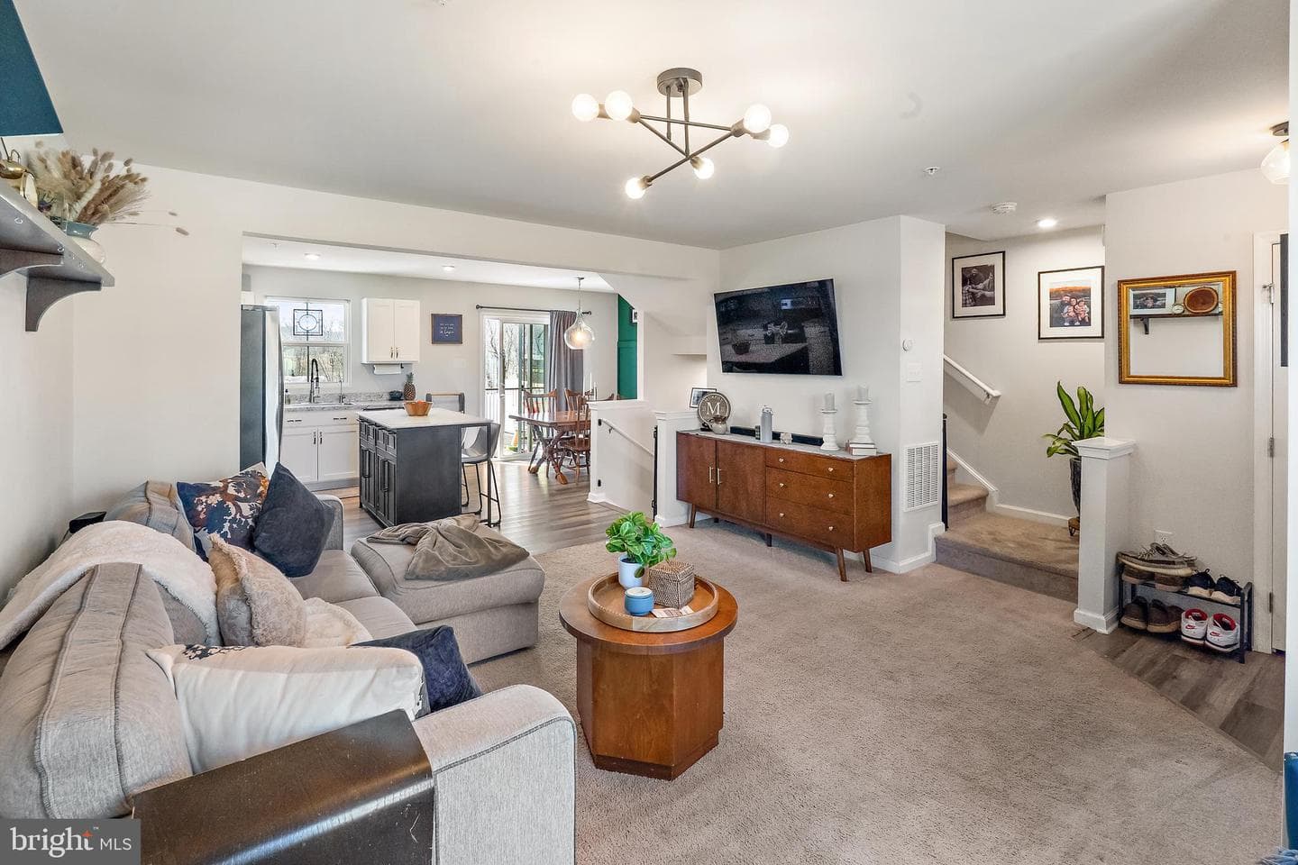 5 Castle Drive photo 8