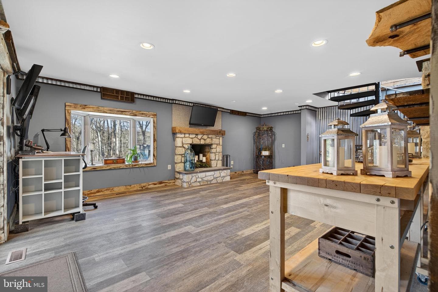 720 Hobbs Road photo 25